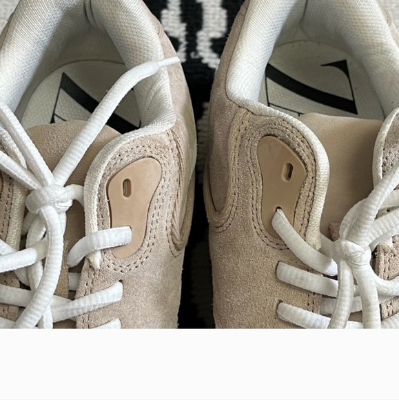 Zara sneakers leather cream in great condition sizen37 / 6.5 leather - Picture 7 of 12